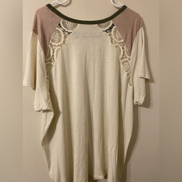Super Soft By Torrid Slub Jersey Green Cream w/ Lace Accents Size 4X 4 - Picture 2 of 3